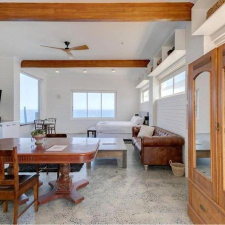 Upscale Cliffside Studio With Ocean Views North Bondi Sydney Buitenkant foto