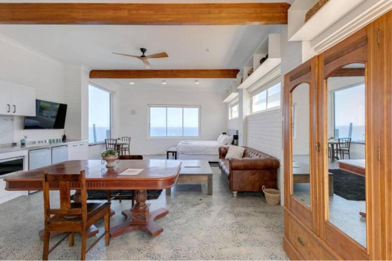 Upscale Cliffside Studio With Ocean Views North Bondi Sydney Buitenkant foto