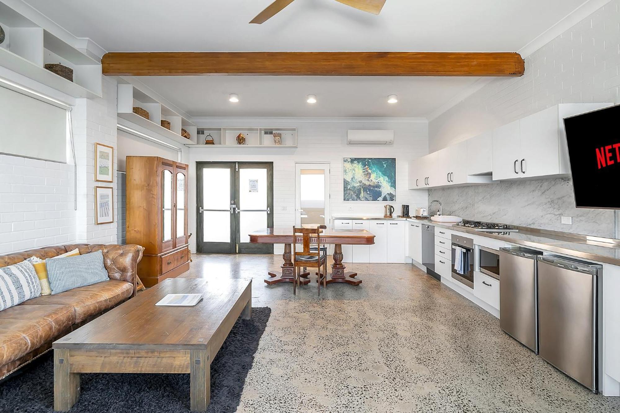 Upscale Cliffside Studio With Ocean Views North Bondi Sydney Buitenkant foto