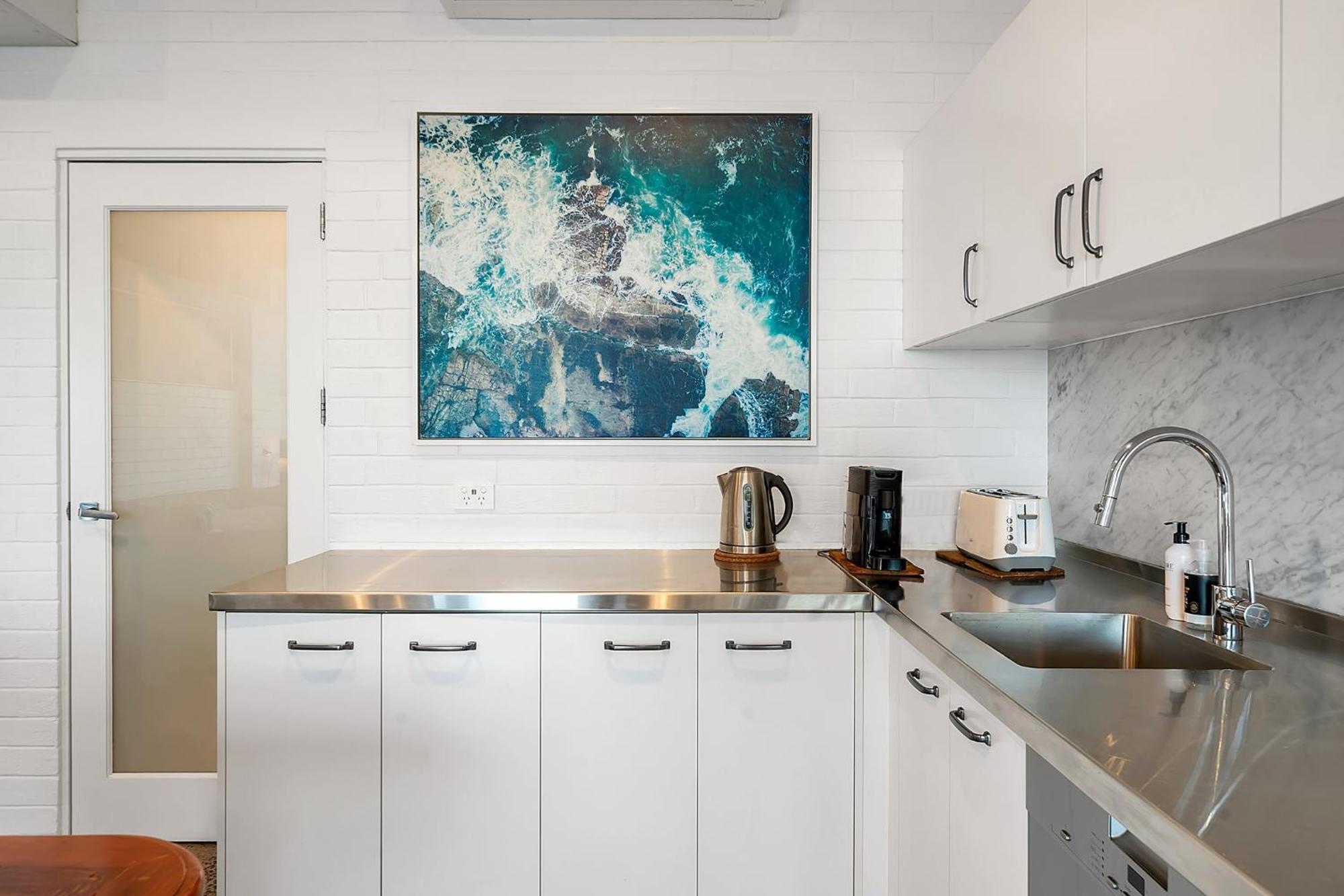 Upscale Cliffside Studio With Ocean Views North Bondi Sydney Buitenkant foto