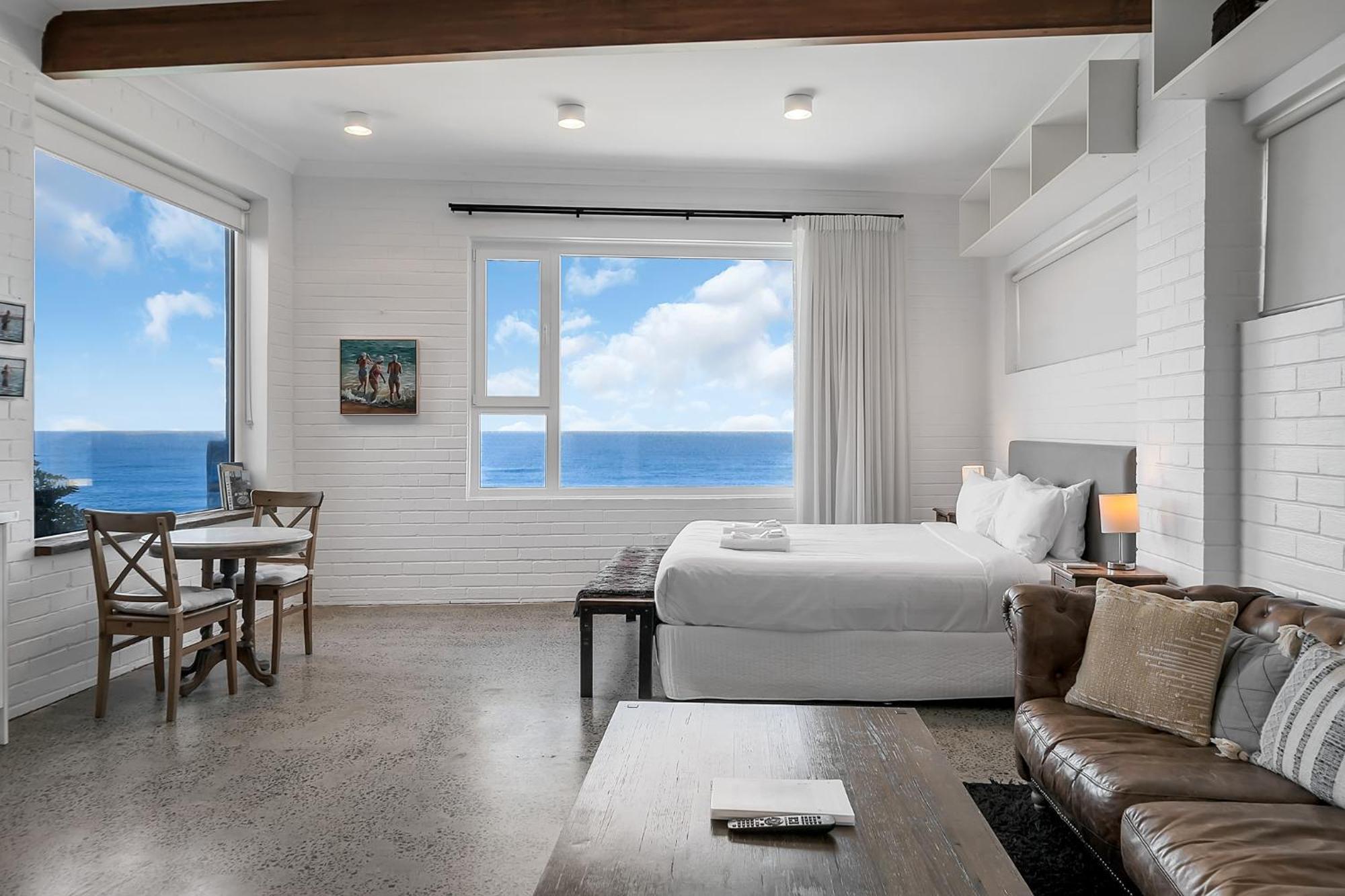 Upscale Cliffside Studio With Ocean Views North Bondi Sydney Buitenkant foto